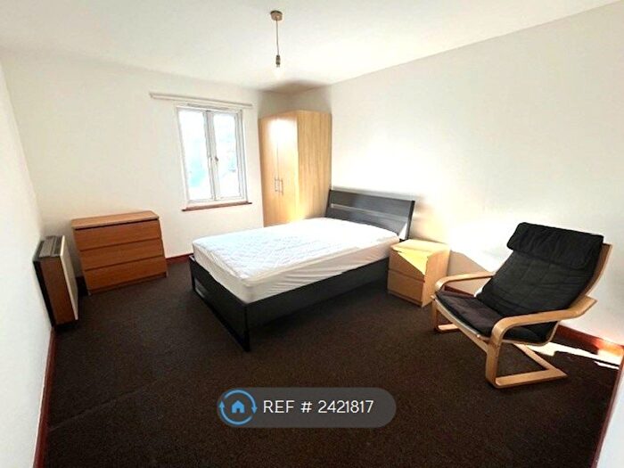 2 Bedroom Flat To Rent In City Road, Bristol, BS2