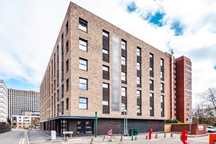 2 Bedroom Flat To Rent In Tennant Street, Birmingham, B15