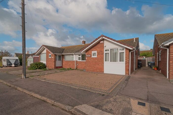 2 Bedroom Bungalow For Sale In Sherwood Gardens, Ramsgate, CT11