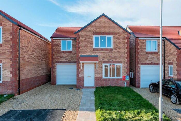 3 Bedroom Detached House To Rent In Willows Park, Accrington, BB5