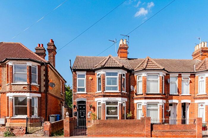 3 Bedroom End Of Terrace House For Sale In Woodbridge Road, Ipswich, IP4