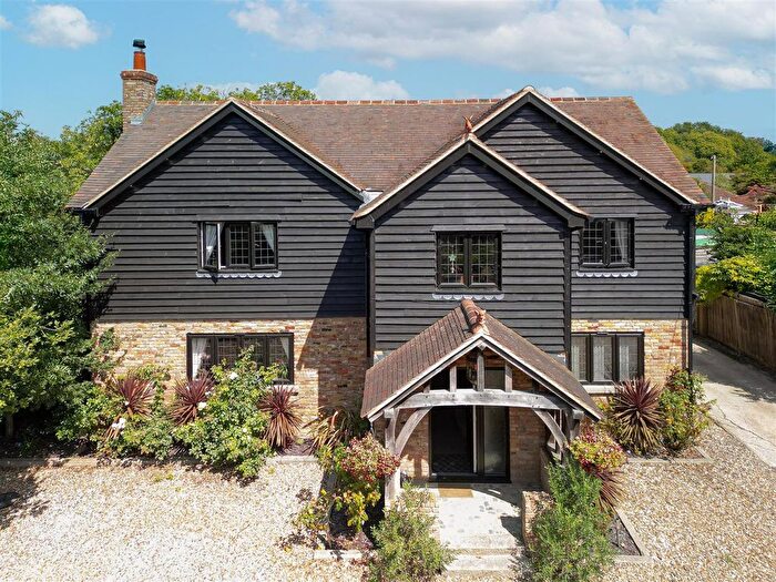 3 Bedroom Detached House For Sale In Common Road, Bluebell Hill Village, Chatham, ME5