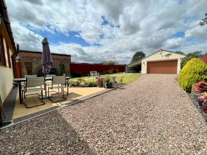 3 Bedroom Detached Bungalow For Sale In Ings Lane, Covenham St Marys, LN11