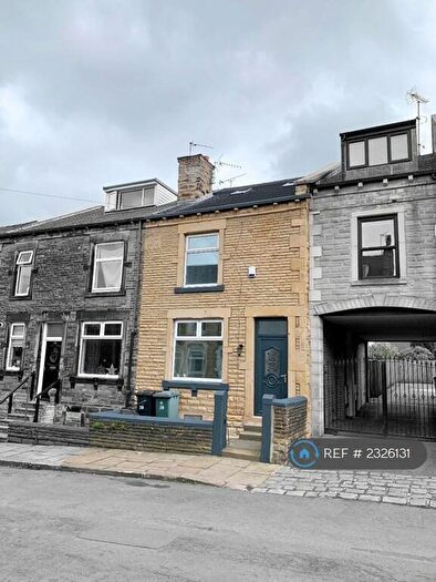 4 Bedroom Terraced House To Rent In Zoar Street, Morley, Leeds, LS27