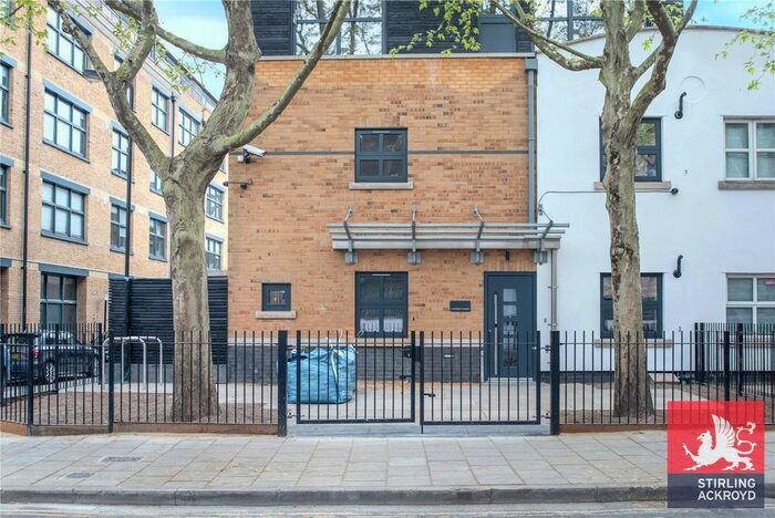 2 Bedroom Flat To Rent In London Lane, London, E8