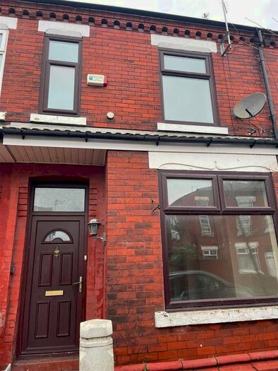 2 Bedroom Property To Rent In Wellington Terrace, Salford, M5
