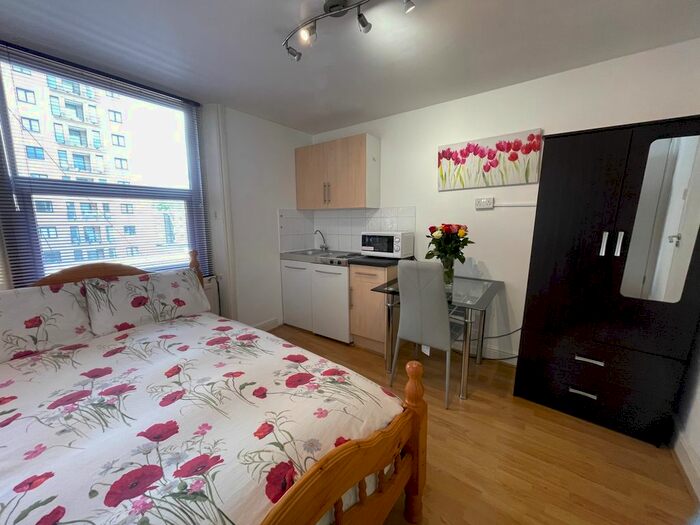 Studio To Rent In Cromwell Road, London, SW7