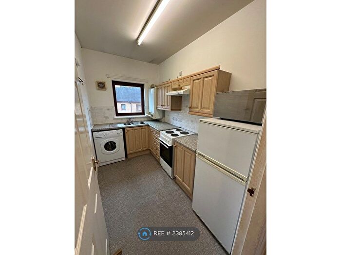 3 Bedroom Flat To Rent In Hopehill Road, Glasgow, G20