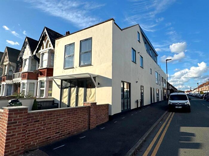 1 Bedroom Flat To Rent In Bethel Road, Welling, DA16