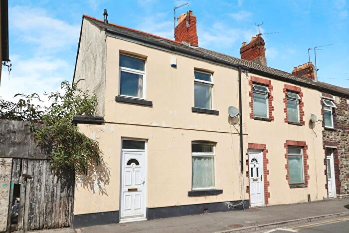 3 Bedroom End Of Terrace House For Sale In Pearl Street, Cardiff, CF24