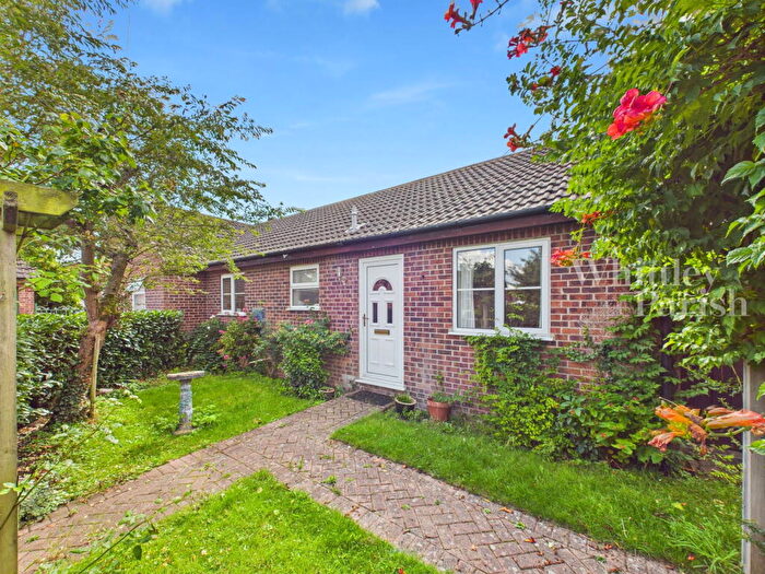 2 Bedroom Semi-Detached Bungalow For Sale In Rectory Close, Long Stratton, NR15