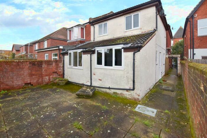 3 Bedroom Private Hall To Rent In Hill Lane, Southampton, SO15