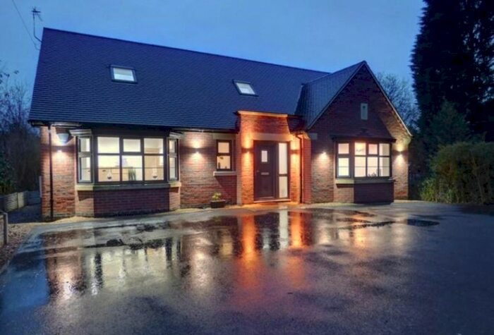 3 Bedroom Detached House To Rent In Uppingham Road, Leicester, LE5