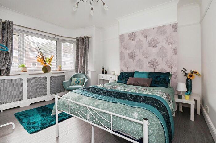 2 Bedroom Maisonette For Sale In Gainsford Road, Southampton, SO19