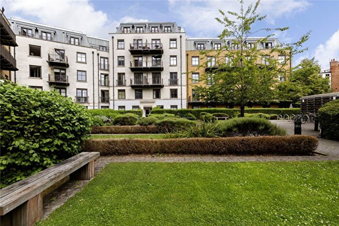 1 Bedroom Flat To Rent In Highbury Gardens, Holloway Road, Islington, London, N7