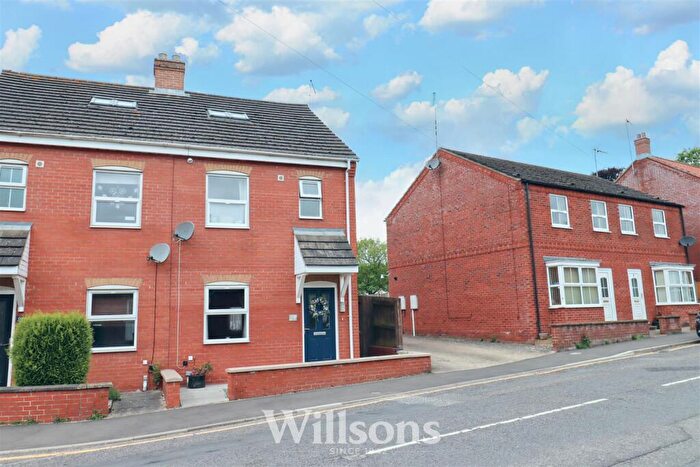 3 Bedroom Semi-Detached House For Sale In Boston Road, Spilsby, PE23