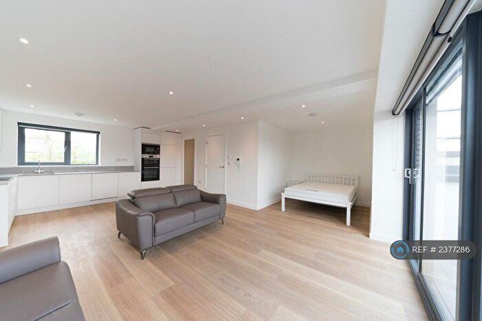 Studio To Rent In Portelet Road, London, E1