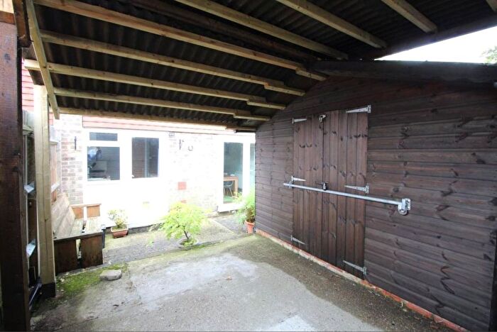 2 Bedroom End Of Terrace House To Rent In Barrie Road, Farnham, Surrey, GU9