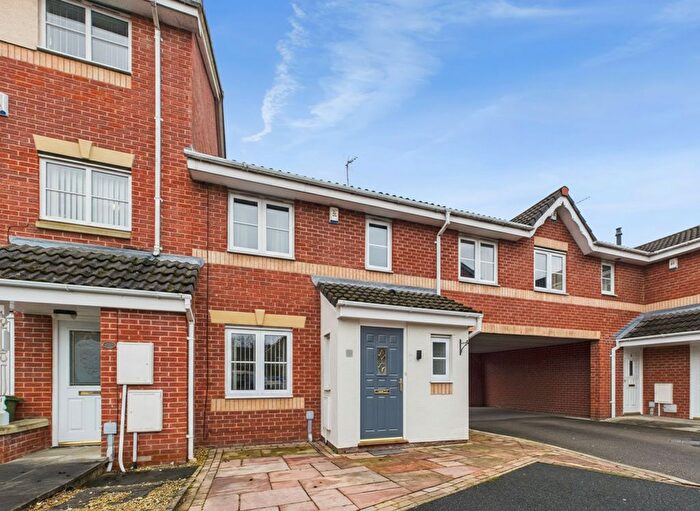 3 Bedroom Terraced House For Sale In Mossfield Close, Tyldesley, M29