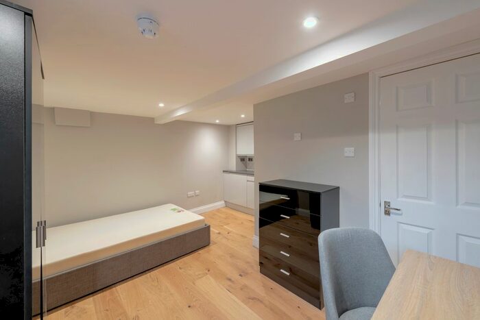 Studio To Rent In Monmouth Street, Bath, BA1