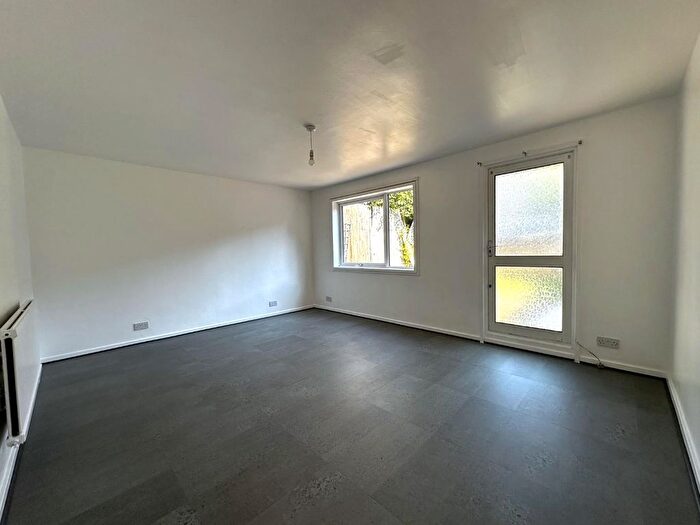 3 Bedroom Property To Rent In William Margrie Close, Peckham, London, SE15