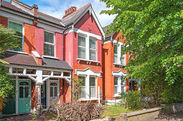 2 Bedroom Flat To Rent In Samos Road, London, SE20