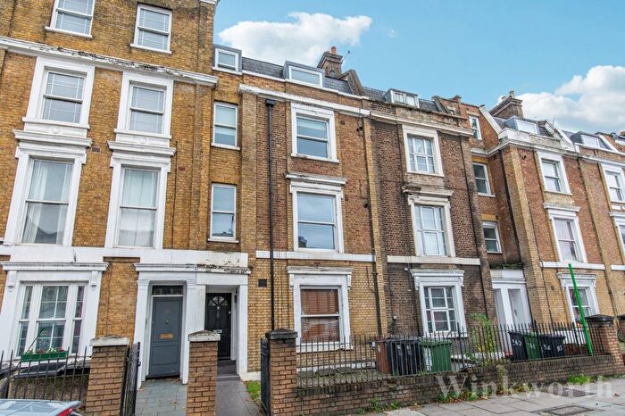 1 Bedroom Flat To Rent In New Cross Road, New Cross, London, SE14