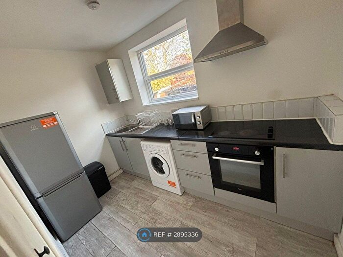 2 Bedroom Maisonette To Rent In Sebastian Close, Coventry, CV3