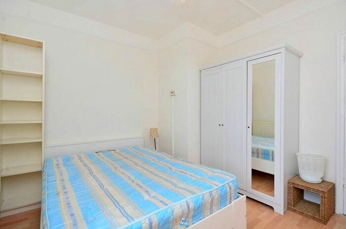 1 Bedroom Flat To Rent In Scott Ellis Gardens, St John's Wood, London, NW8