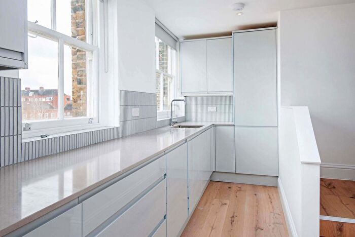3 Bedroom Flat To Rent In St John's Wood High Street, St John's Wood, London, NW8