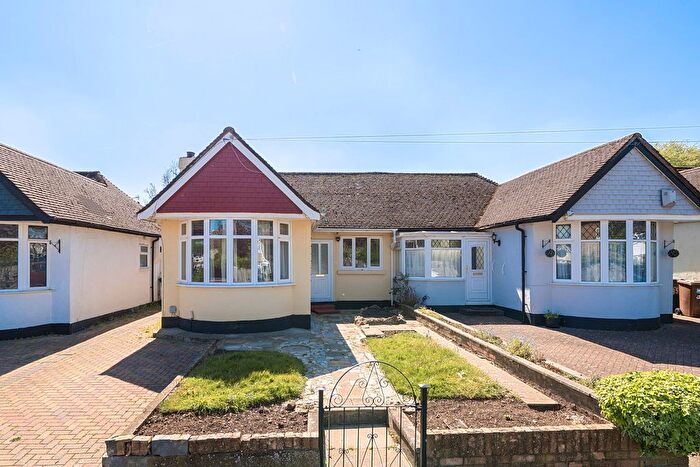2 Bedroom Bungalow For Sale In Malvern Way, Watford, WD3