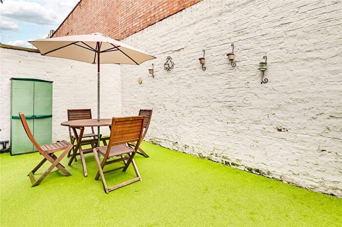 2 Bedroom Terraced House To Rent In Imperial Square, Sands End, SW6