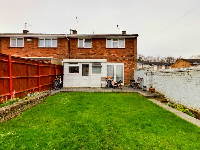 1 Bedroom End Of Terrace House To Rent In Cheviots, Hemel Hempstead, Hertfordshire HP2