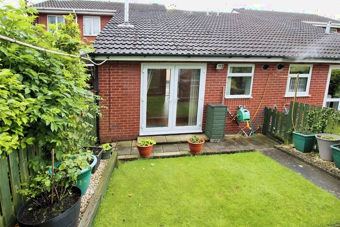 1 Bedroom Detached House For Sale In Lever Street, Radcliffe, Manchester, Greater Manchester, M26