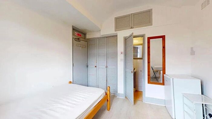Studio To Rent In Gray's Inn Road, London, WC1X