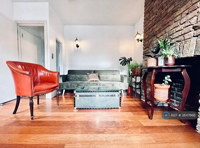 1 Bedroom Flat To Rent In Victoria Park Road, London, E9