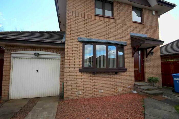 3 Bedroom Detached House To Rent In Lyefield Place, Livingston, EH54