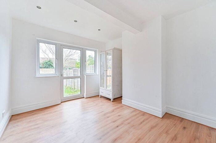 4 Bedroom Terraced House To Rent In Sherwood Avenue, Streatham Vale, London, SW16