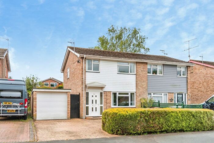 3 Bedroom Semi Detached House For Sale In Blandy Avenue, Southmoor, Abingdon, OX13