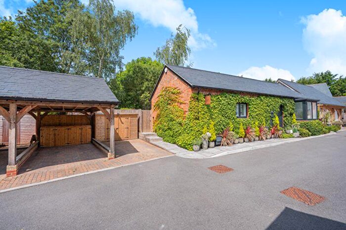 2 Bedroom Detached House For Sale In Masons Court, Ardington, OX12