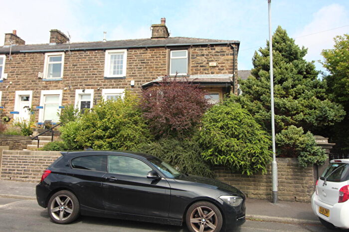 3 Bedroom End Of Terrace House For Sale In Jubilee Street, Briercliffe, Burnley, Lancashire, BB10