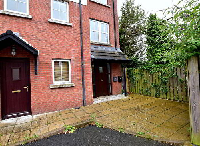 3 Bedroom Apartments For Sale In Exchange Court, Newtownards, BT23