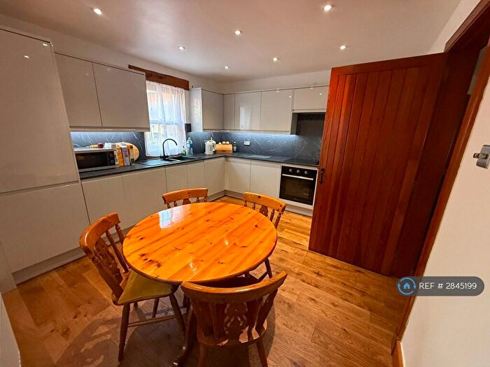 2 Bedroom Flat To Rent In Pencaitland, Tranent, EH34