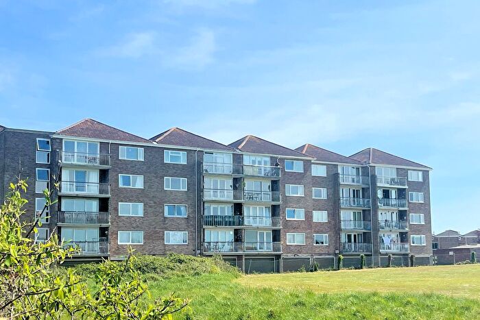 2 Bedroom Flat For Sale In Milford Court, Gomer, Gosport, PO12