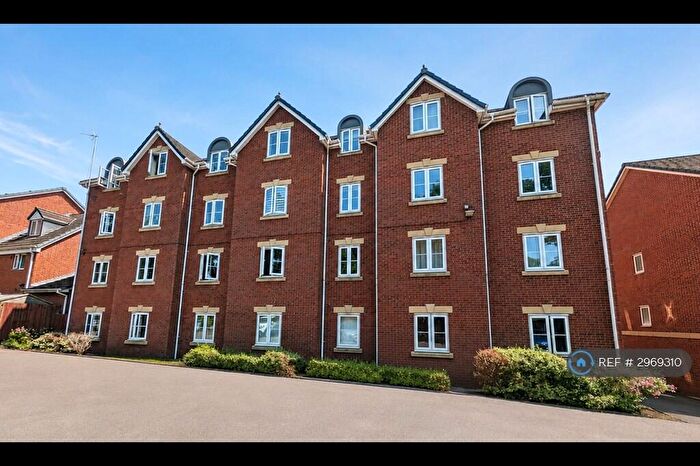 2 Bedroom Flat To Rent In Worsley, Manchester, M28