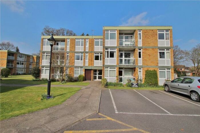 2 Bedroom Apartment To Rent In Horsell, GU21