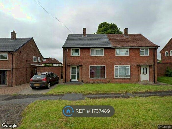 3 Bedroom Semi-Detached House To Rent In Fieldhouse Close, Leeds, LS17