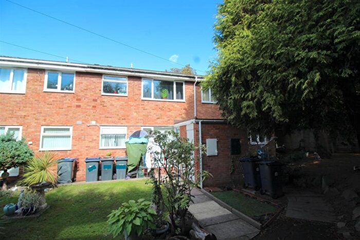 1 Bedroom Maisonette For Sale In Old Church Green, Birmingham, B33