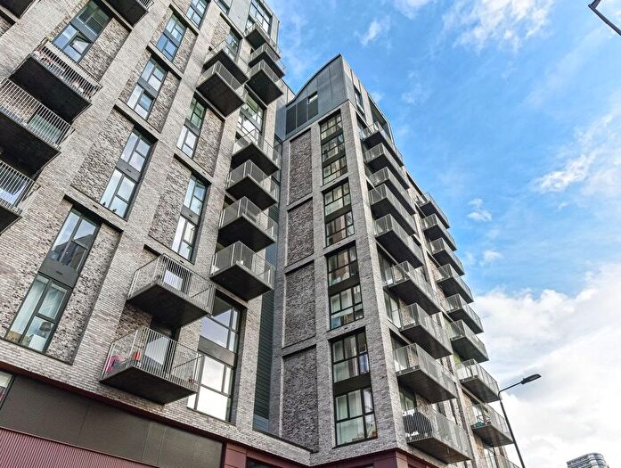 2 Bedroom Flat To Rent In Sovereign Tower, Emily Street, Royal Docks, E16