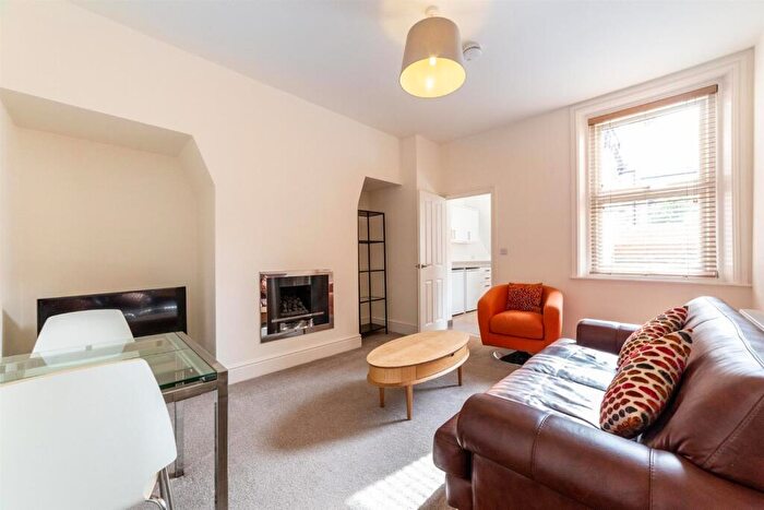 1 Bedroom Apartment To Rent In £.pcm - Grosvenor Road, Jesmond, Newcastle Upon Tyne, NE2